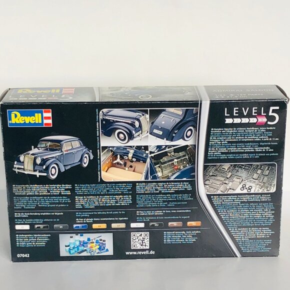 Revell 1:24 scale Luxury Class Car Admiral Saloon plastic model New in Box - Picture 14 of 16